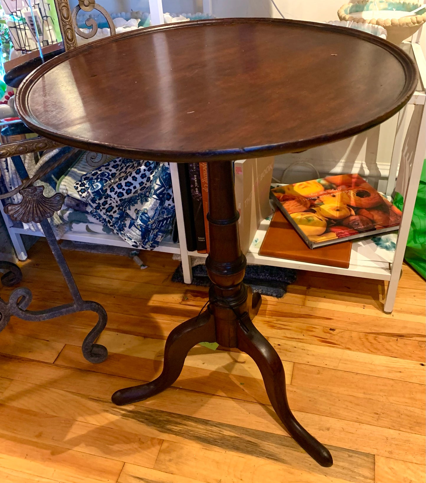 Tilt Top Table